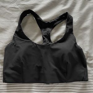 Lululemon Strong Identity Sports Bra